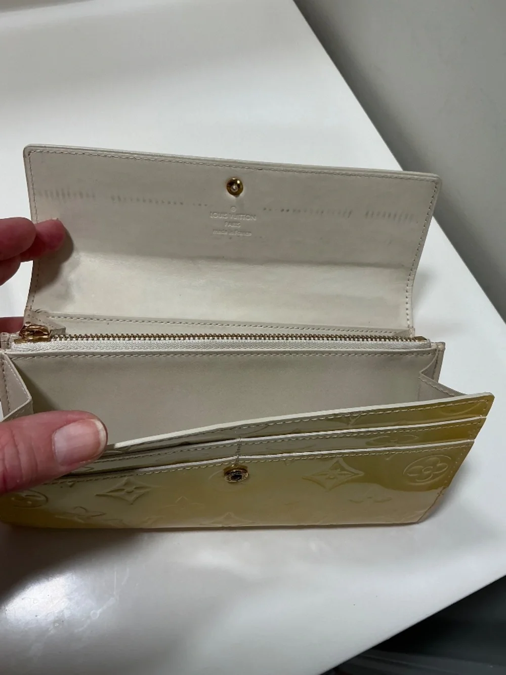 Louis Vuitton yellow Vernis clutch wallet - Picture 5 of 10
